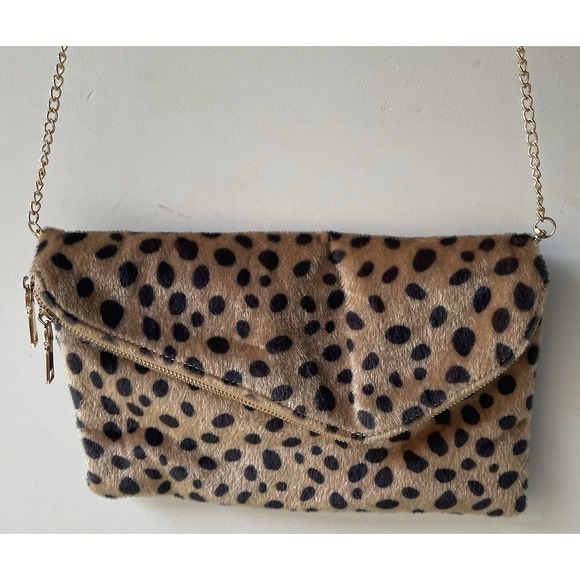 The Unbranded Brand Handbags - Women Leopard Print Crossbody Bag Medium Chain Strap